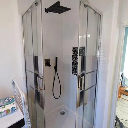 Hébergement de vacances Maison Idéale Déplacement 4 Ou 5 Personnes *