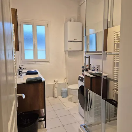 Holiday home Maison Ideale Deplacement 4 Ou 5 Personnes